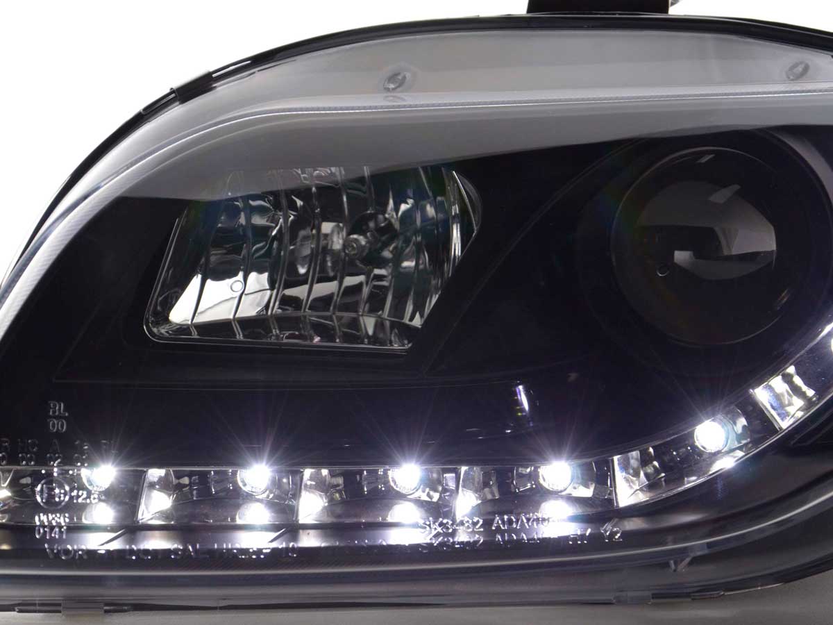 Scheinwerfer Set Daylight LED TFL-Optik Audi A4 Typ 8E 04-08 schwarz Scheinwerfer Set Daylight LED TFL-Optik Audi A4 Typ 8E 04-08 schwarz